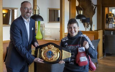 101 – der Podcast: Boxweltmeisterin Beke Bas zu Gast im Waldhotel Bärenstein